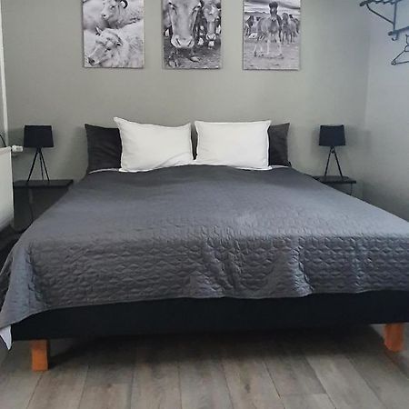 Laekjarbakki 11 Apartman Varmahlid  Kültér fotó